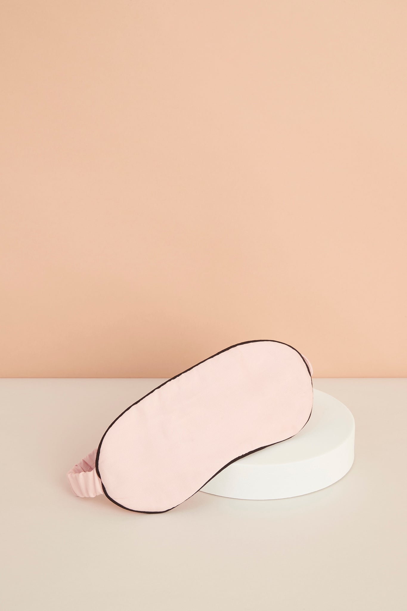 Eva Tencel™ Eye Mask Blush With Black Piping | Homebodii